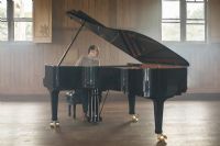 Deux pianistes estriens au service des personnes souffrant de troubles neurologiques
